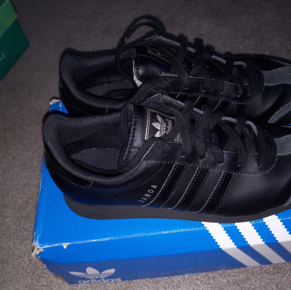 Adidas - Picture 3 of 6